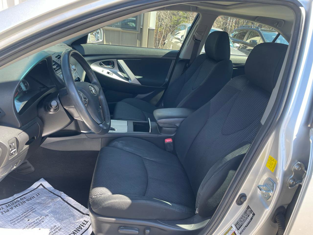 Used 2011 Toyota Camry SE w/ SE Extra-Value Pkg #1 FWD image 11