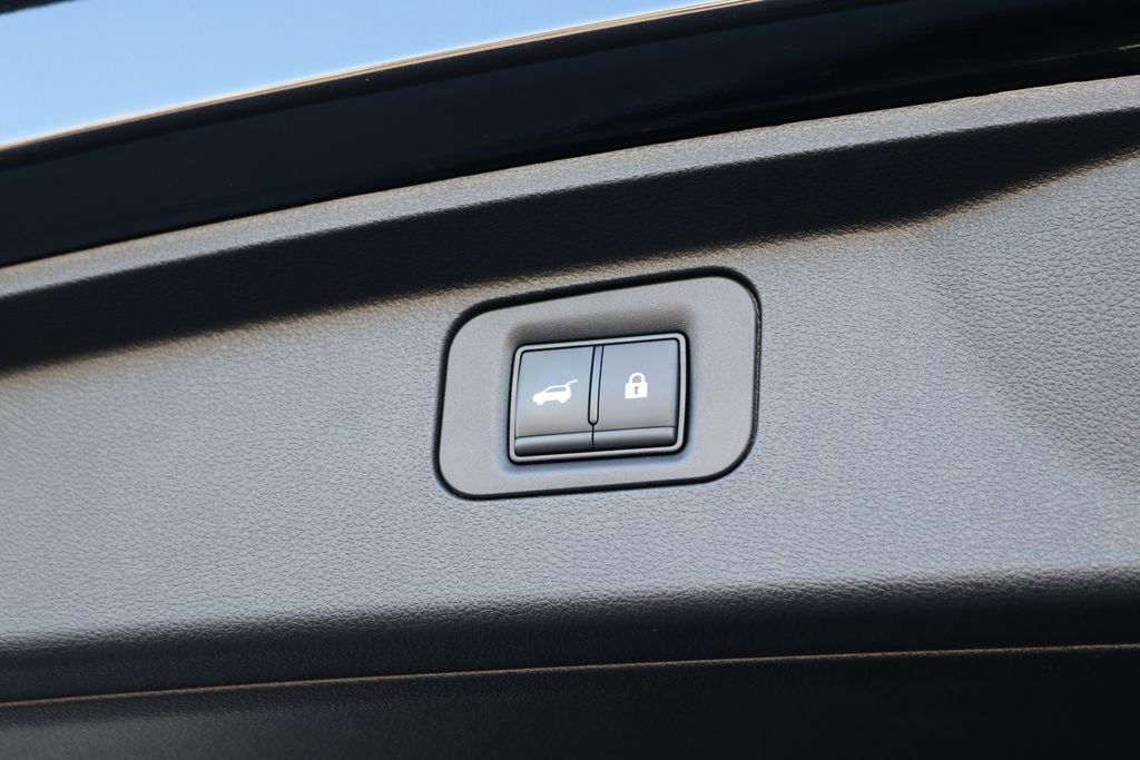 Certified 2025 INFINITI QX80 Sensory image 28