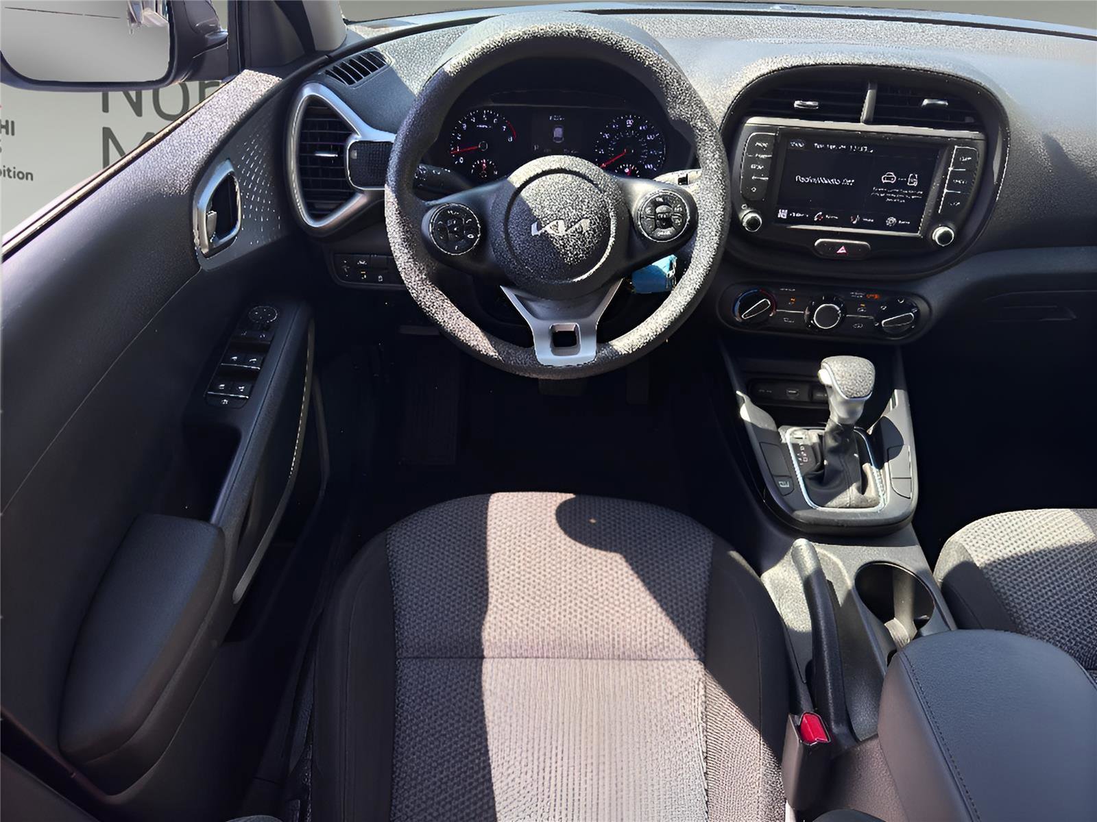 Certified 2022 Kia Soul LX w/ Technology Package image 17