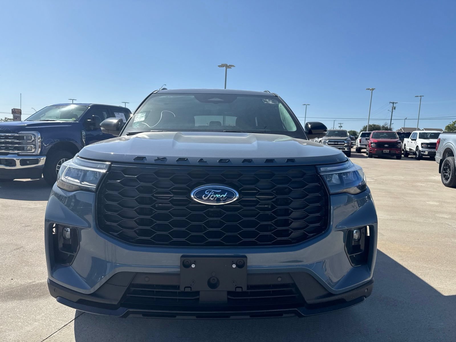 Used 2025 Ford Explorer ST-Line w/ Premium Package AWD/4WD image 8