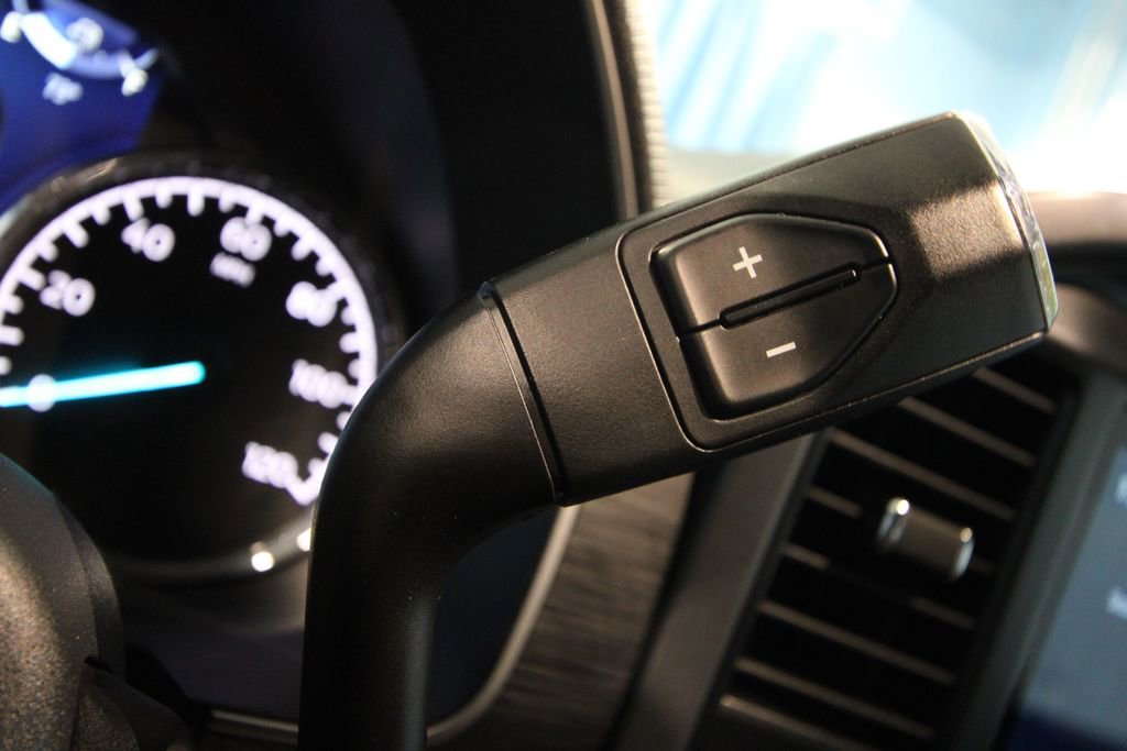 Used 2022 Ford F150 XLT w/ Equipment Group 302A High image 13