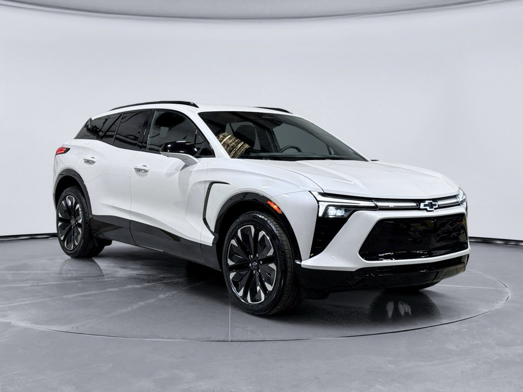 Used 2025 Chevrolet Blazer EV RS AWD/4WD image 4