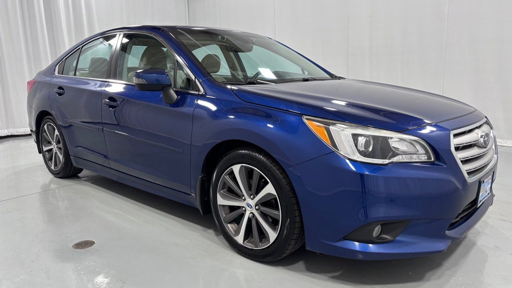 Used 2017 Subaru Legacy 2.5i Limited AWD/4WD image 3