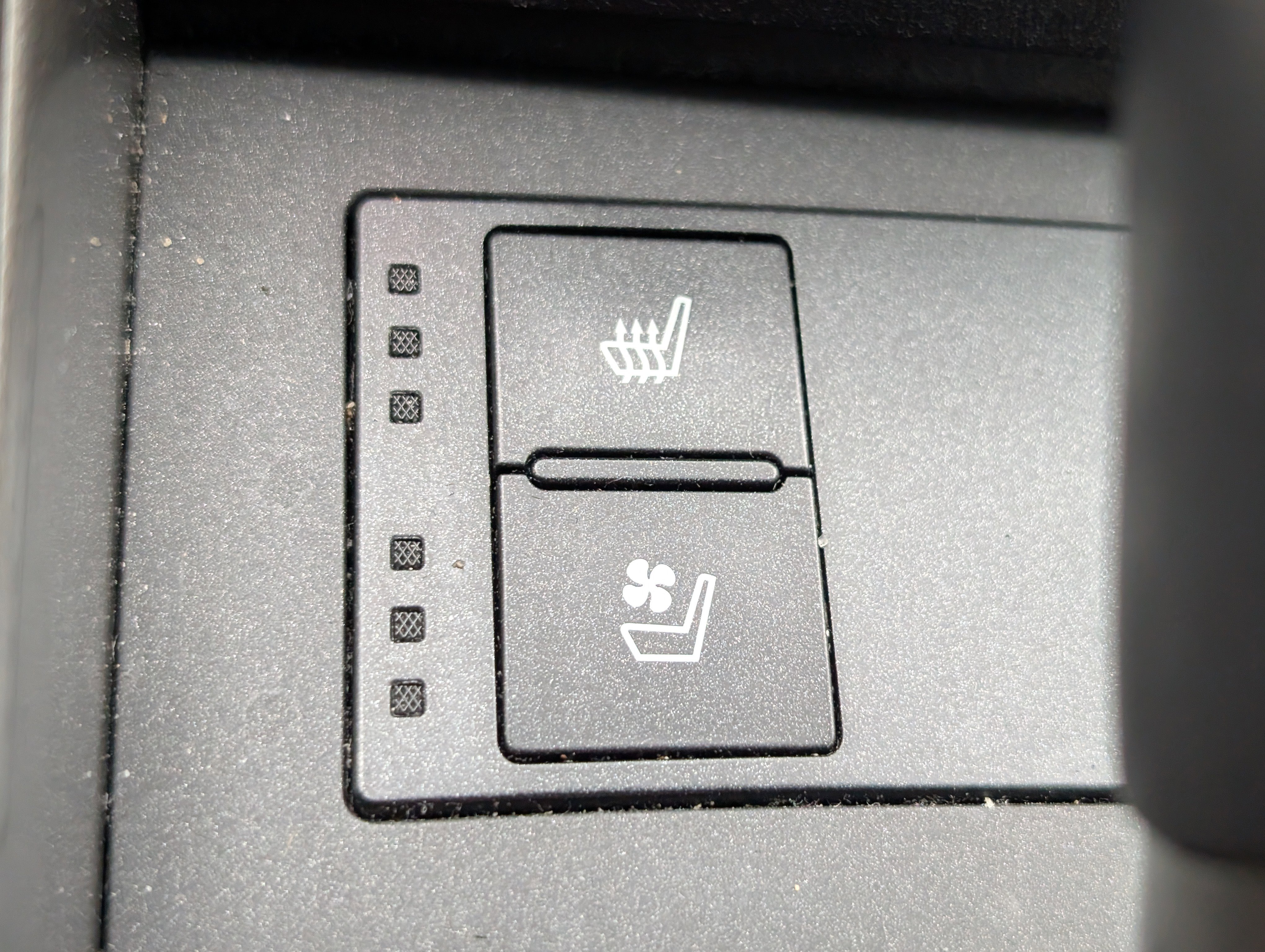 Used 2018 Lexus IS 300 w/ Premium Package image 19