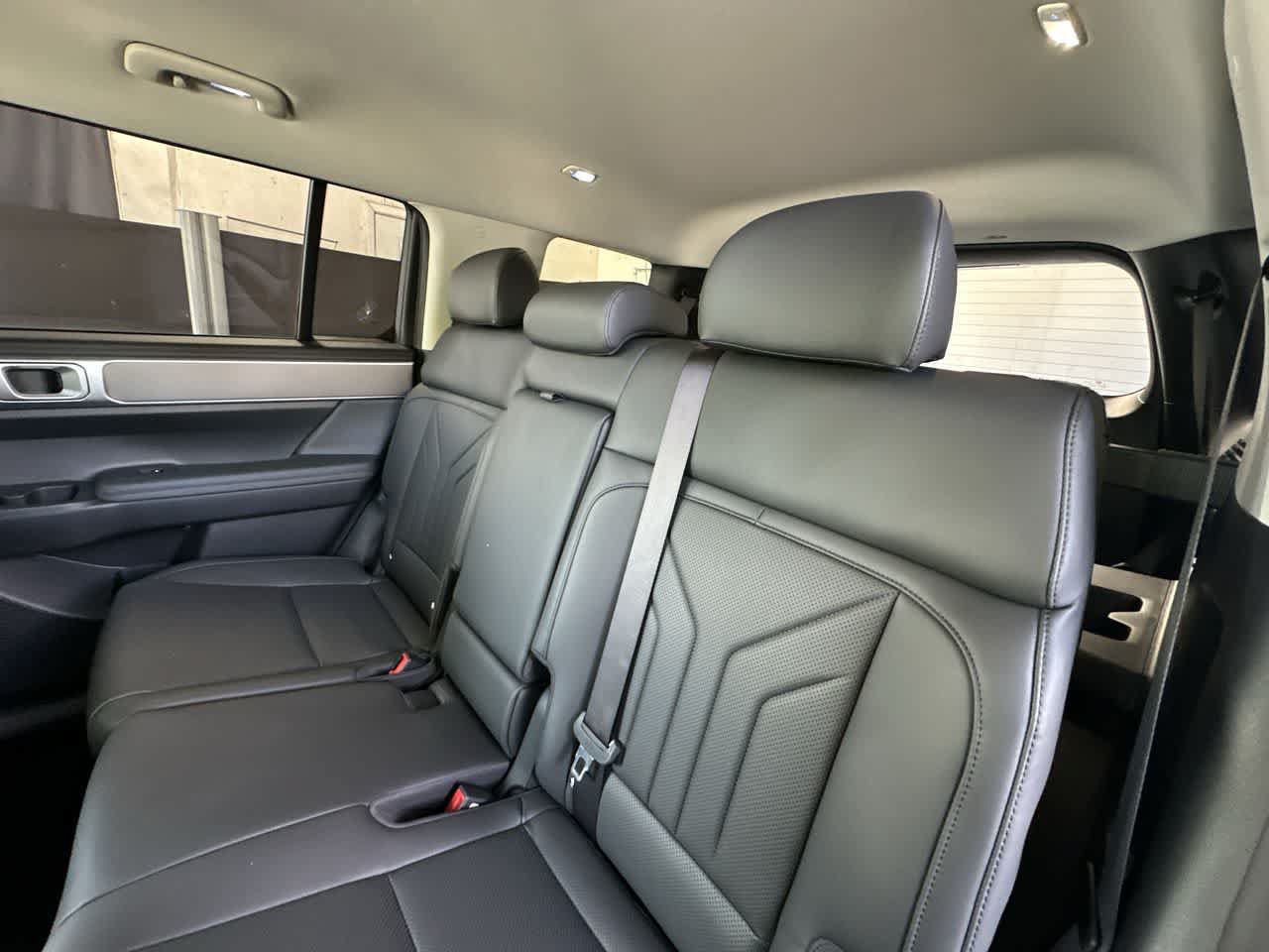 New 2027 Hyundai Santa Fe SEL FWD image 22
