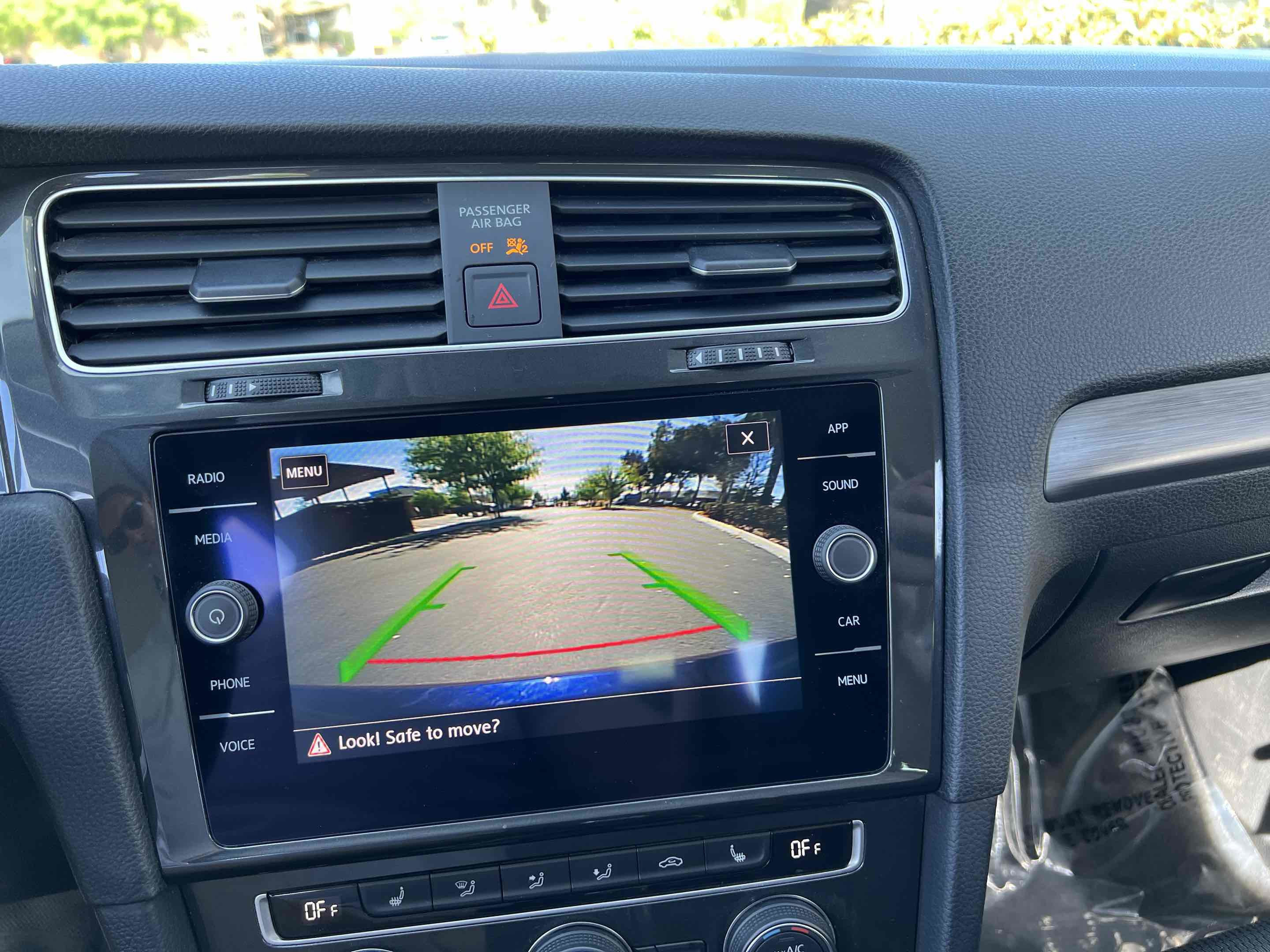 Used 2019 Volkswagen e-Golf SE w/ Driver Assistance Package image 58