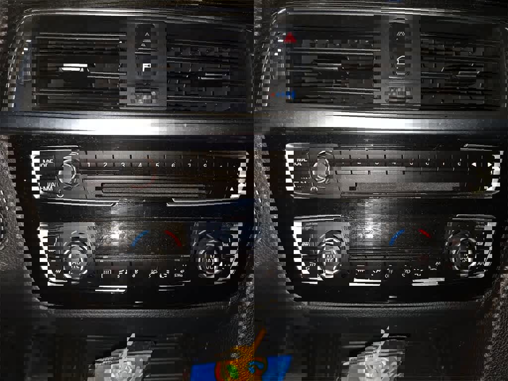 Used 2017 BMW 330i xDrive Sedan image 15