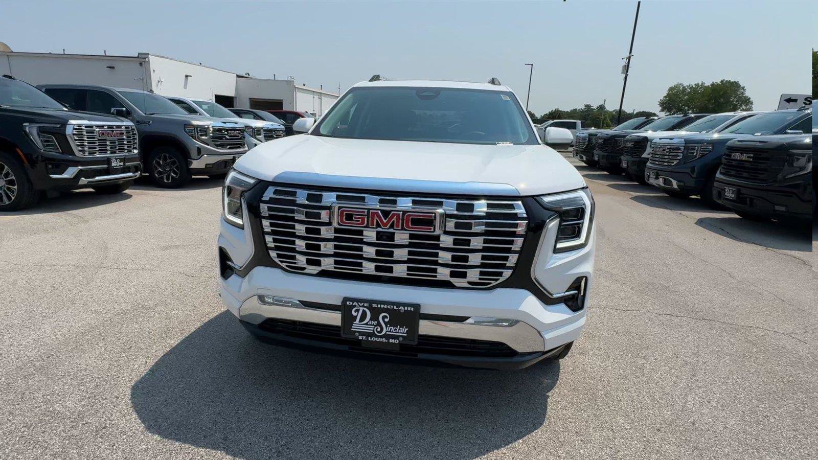 New 2027 GMC Terrain Denali AWD/4WD image 3