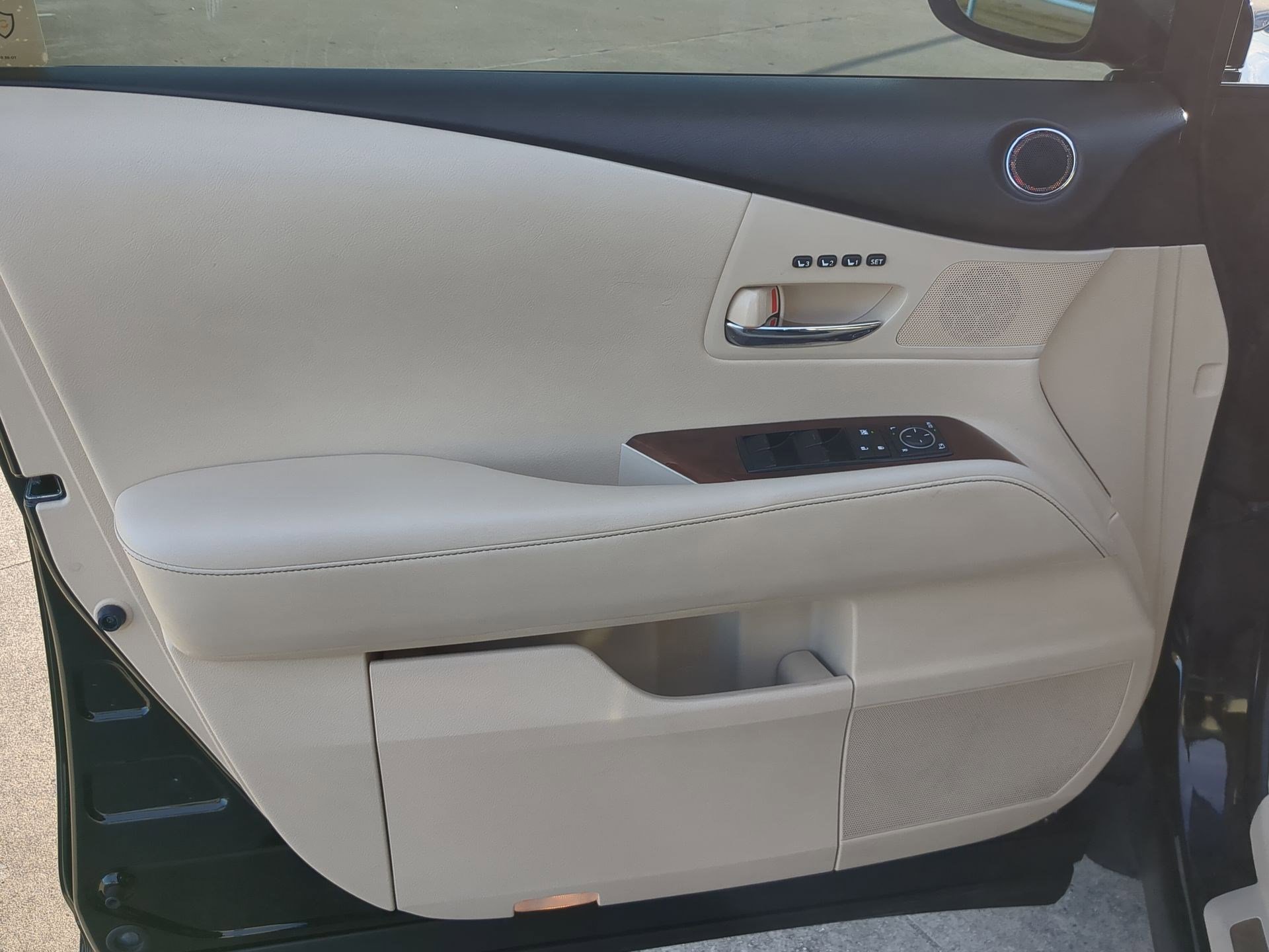 Used 2013 Lexus RX 450h FWD image 13