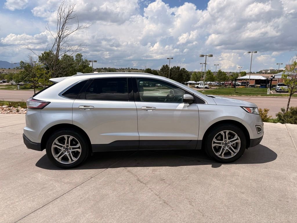 Used 2016 Ford Edge Titanium w/ Technology Package AWD/4WD image 9