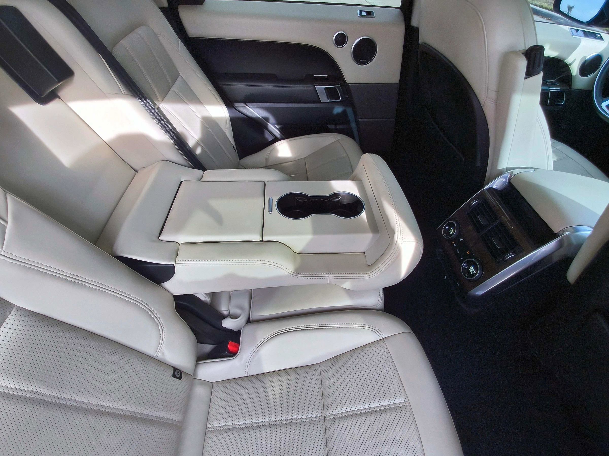 Used 2018 Land Rover Range Rover Sport Supercharged image 37