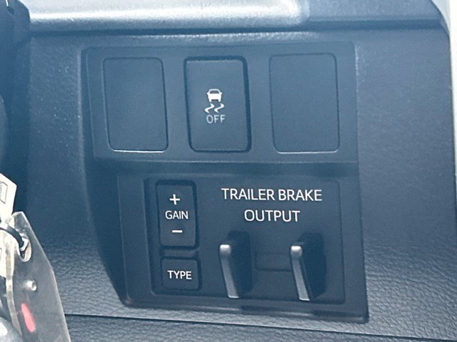 Used 2016 Toyota Tundra SR5 AWD/4WD image 56