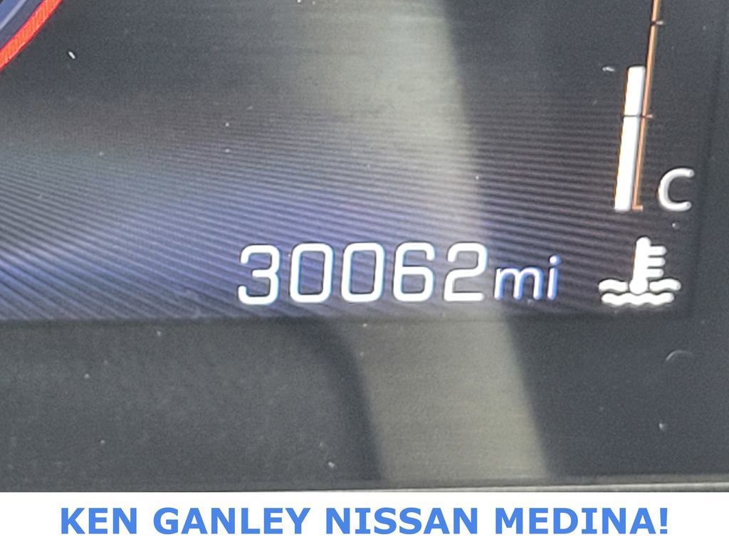 Used 2024 Chevrolet Trax LT image 33