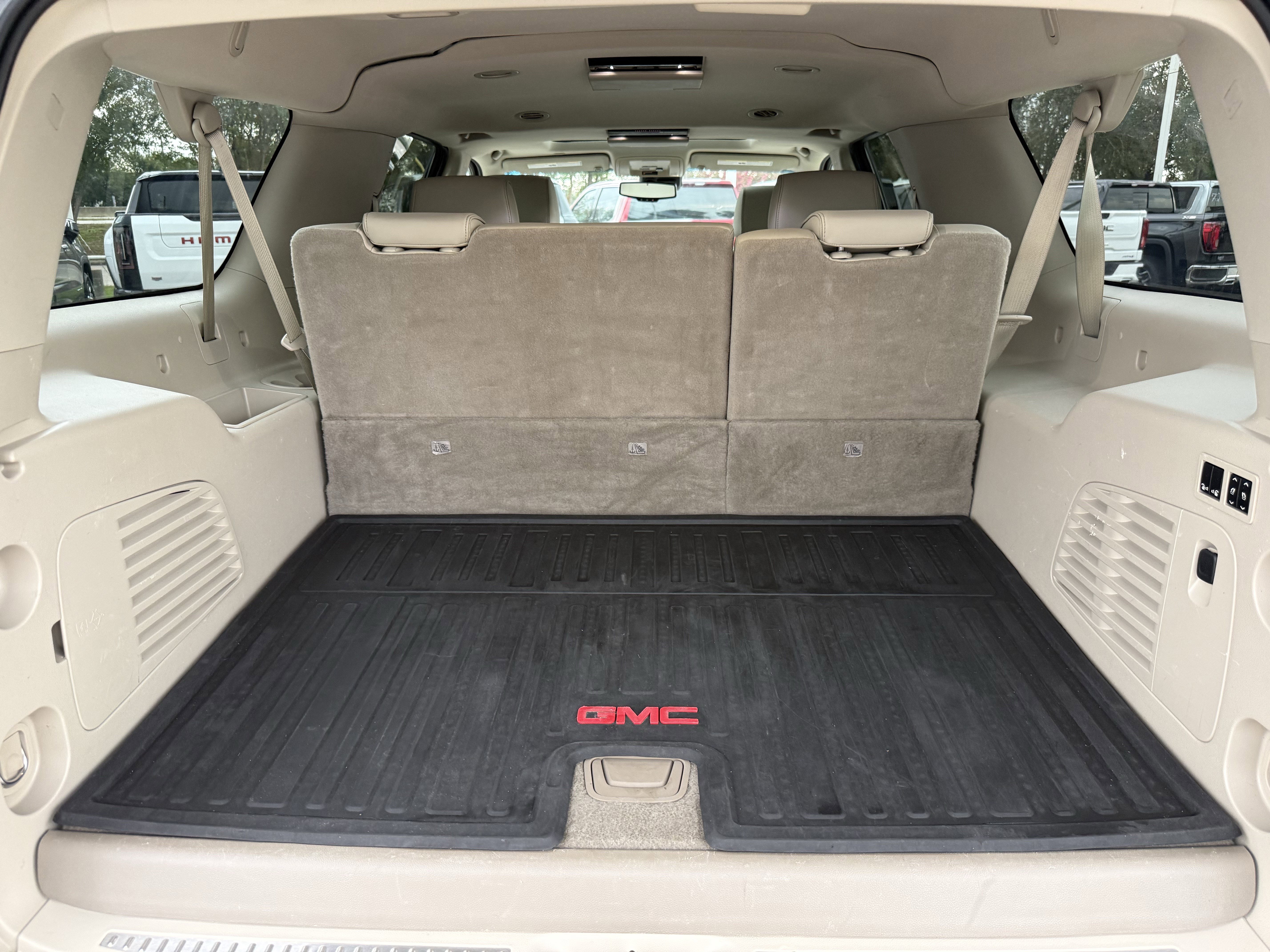 Used 2016 GMC Yukon XL Denali w/ Open Road Package image 33