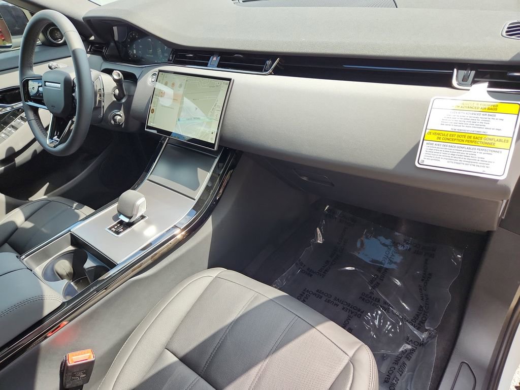 Used 2026 Land Rover Range Rover Evoque S image 27