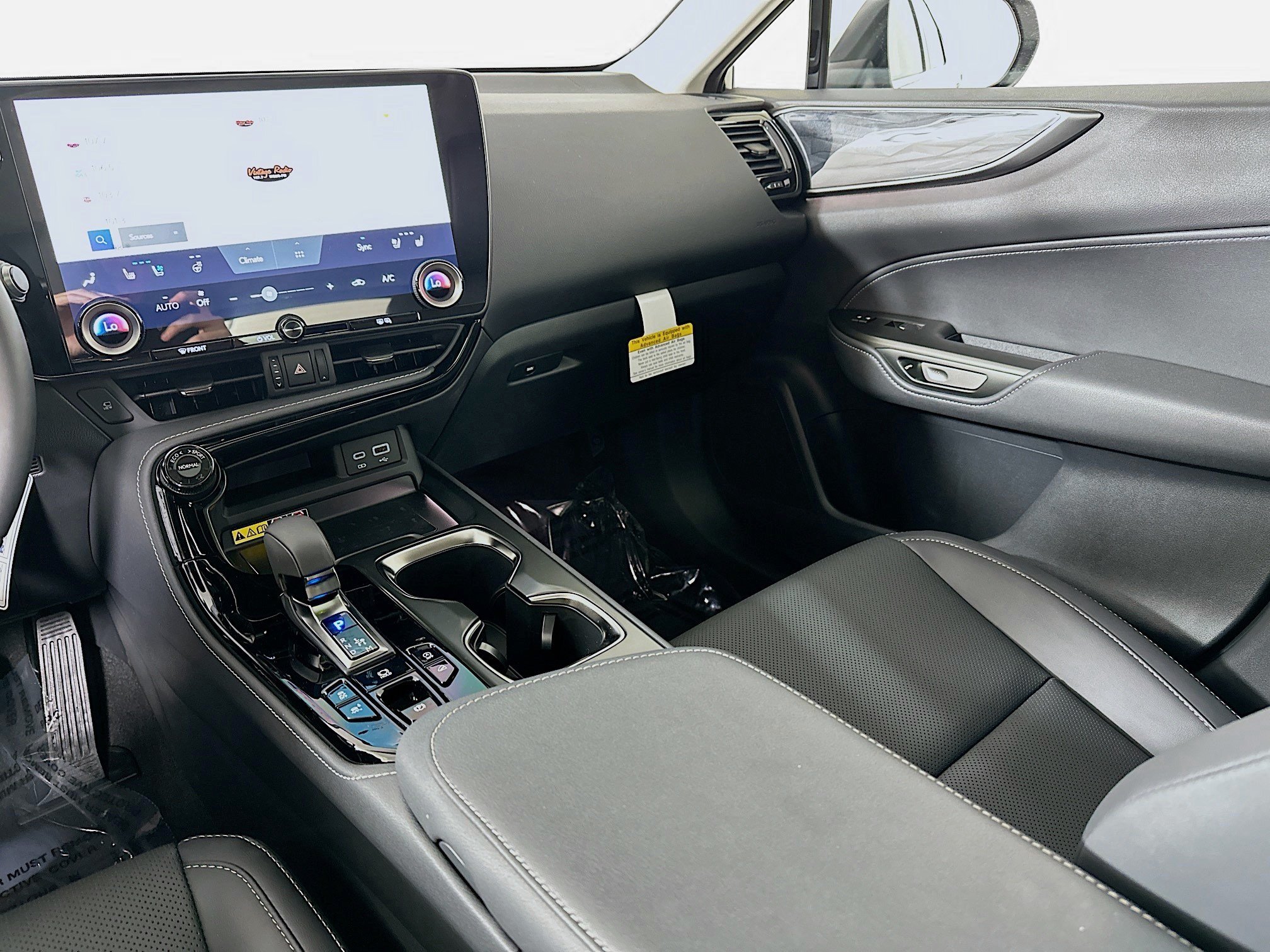 Certified 2025 Lexus NX 350 AWD w/ Accessory Package (2T) image 22