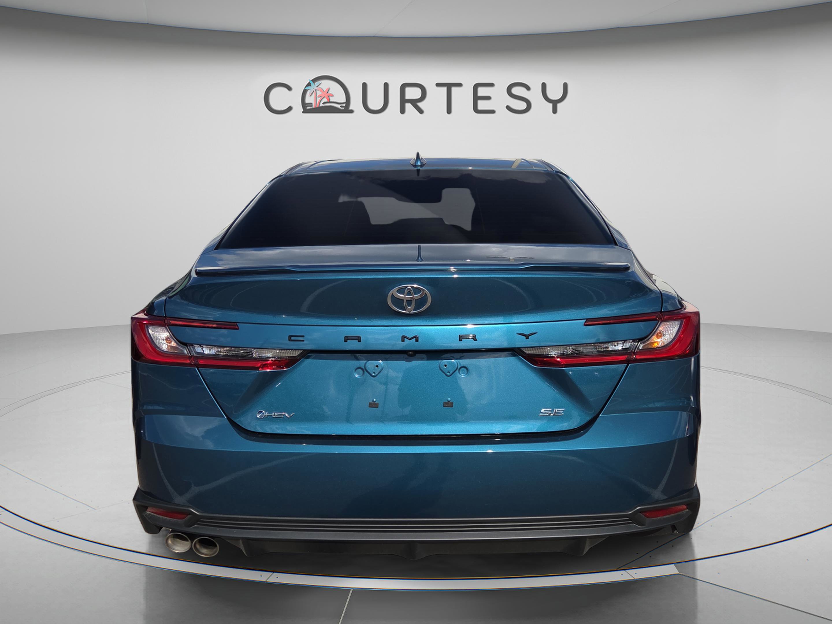 Certified 2025 Toyota Camry SE w/ Convenience Package image 2