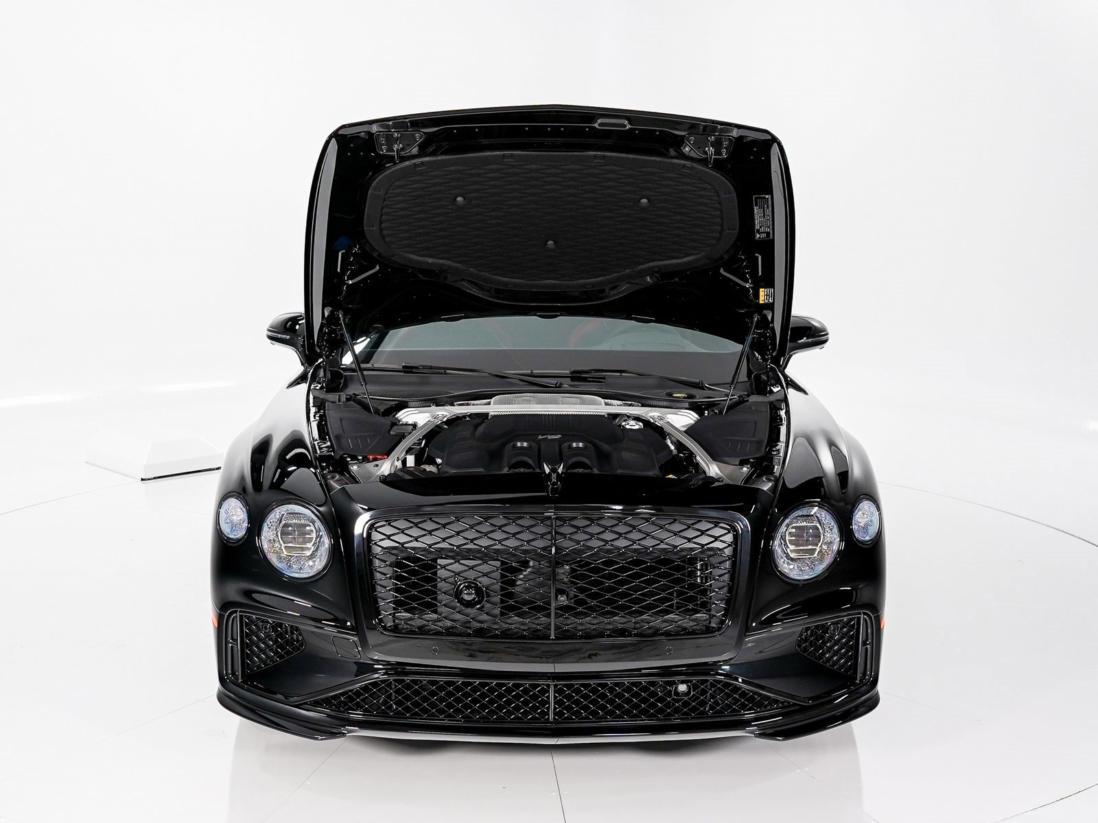 Certified 2025 Bentley Flying Spur Plug-In Hybrid image 48