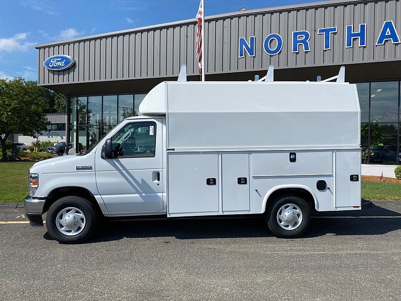 New 2026 Ford E-350 and Econoline 350 Super Duty w/ Power Equipment Group RWD image 4