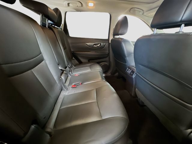 Used 2015 Nissan Rogue SL w/ SL Premium Package FWD image 29