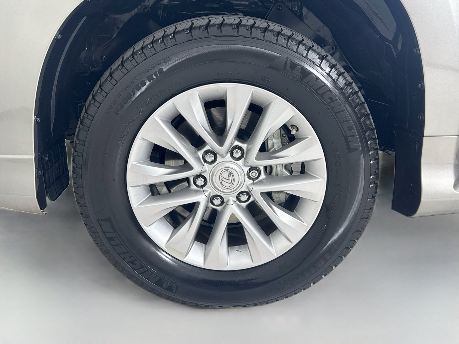 Used 2023 Lexus GX 460 Premium w/ Premium Package AWD/4WD image 10