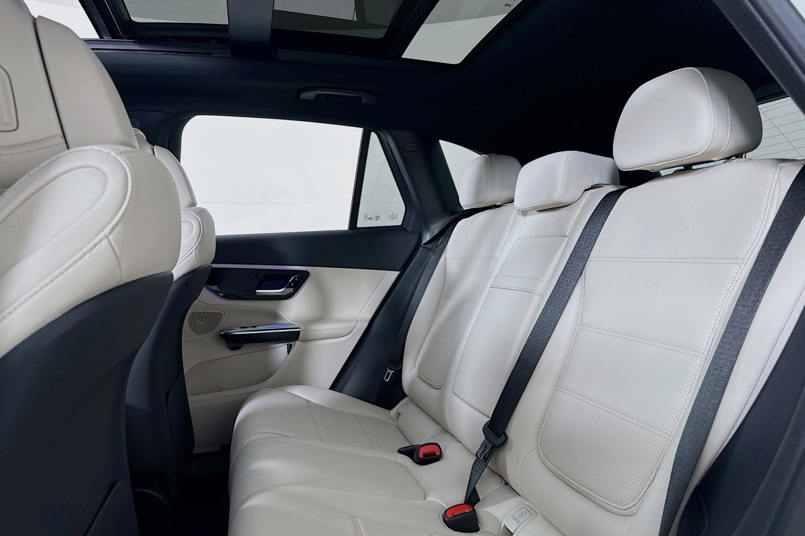 New 2026 Mercedes-Benz GLC 300 image 7