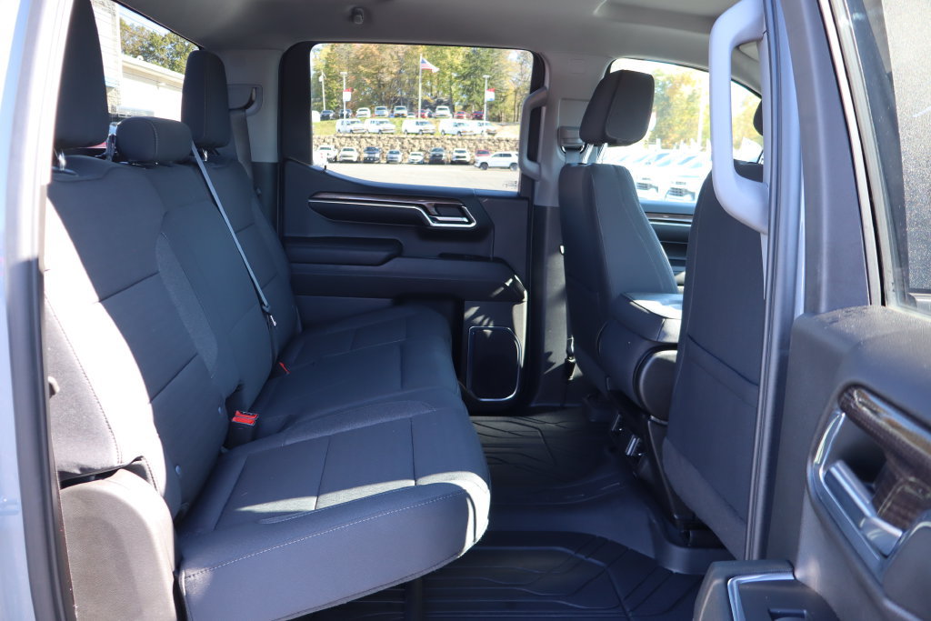 Used 2024 Chevrolet Silverado 1500 RST w/ LPO, Liner Protection Package AWD/4WD image 17