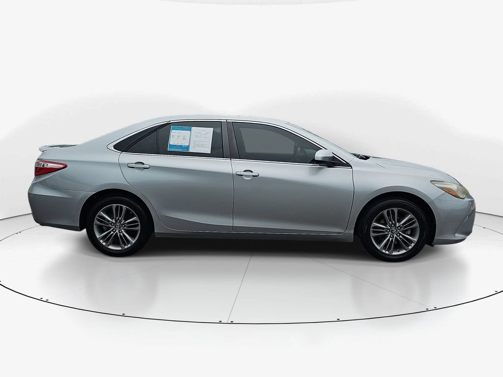Used 2016 Toyota Camry SE FWD image 5