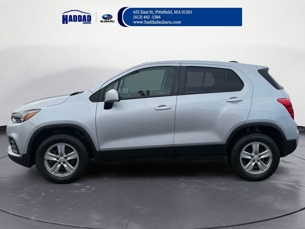 Used 2022 Chevrolet Trax LS w/ Tint and Cruise Package image 3