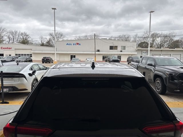 Used 2023 Toyota RAV4 LE image 8