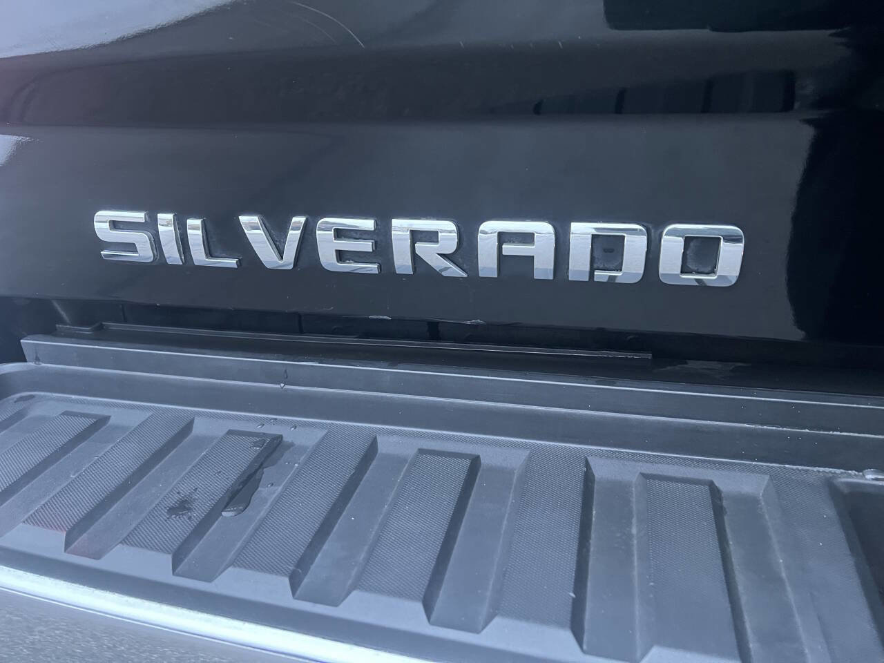 Used 2017 Chevrolet Silverado 3500 LTZ w/ Duramax Plus Package image 15