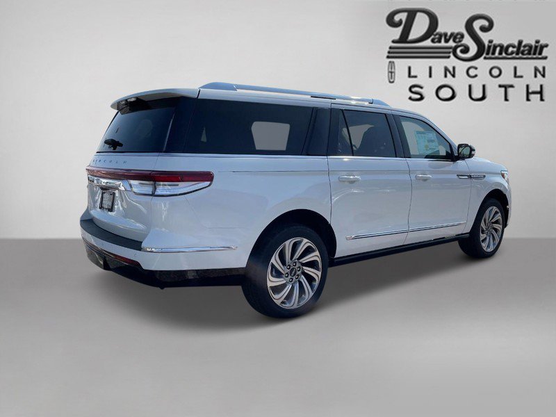 Certified 2023 Lincoln Navigator L Reserve image 5