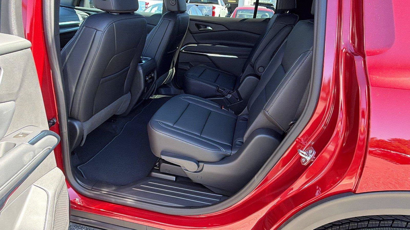 New 2027 Chevrolet Traverse LT w/ Driver Confidence Package FWD image 20
