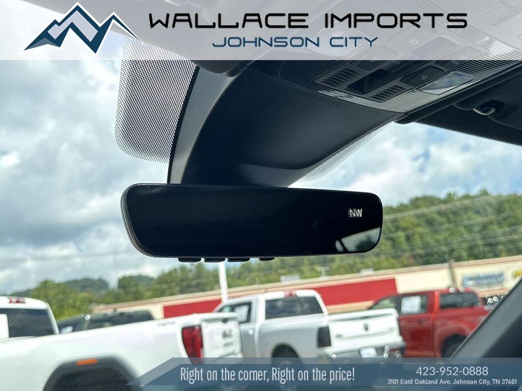 Certified 2024 Volkswagen Tiguan SEL R-Line AWD/4WD image 18
