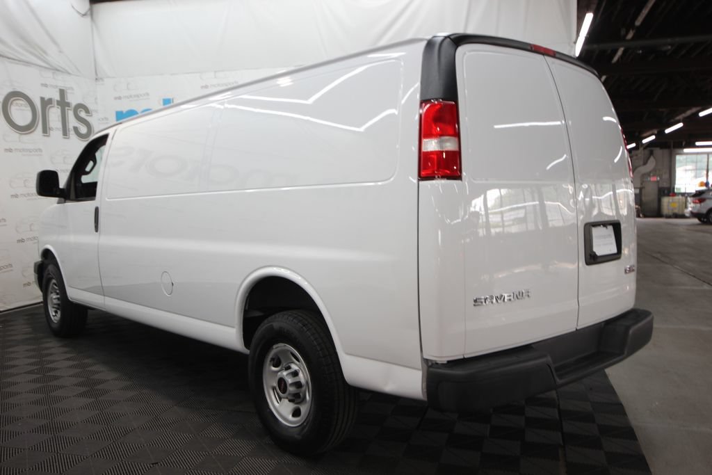 Used 2023 GMC Savana 2500 Extended RWD image 4