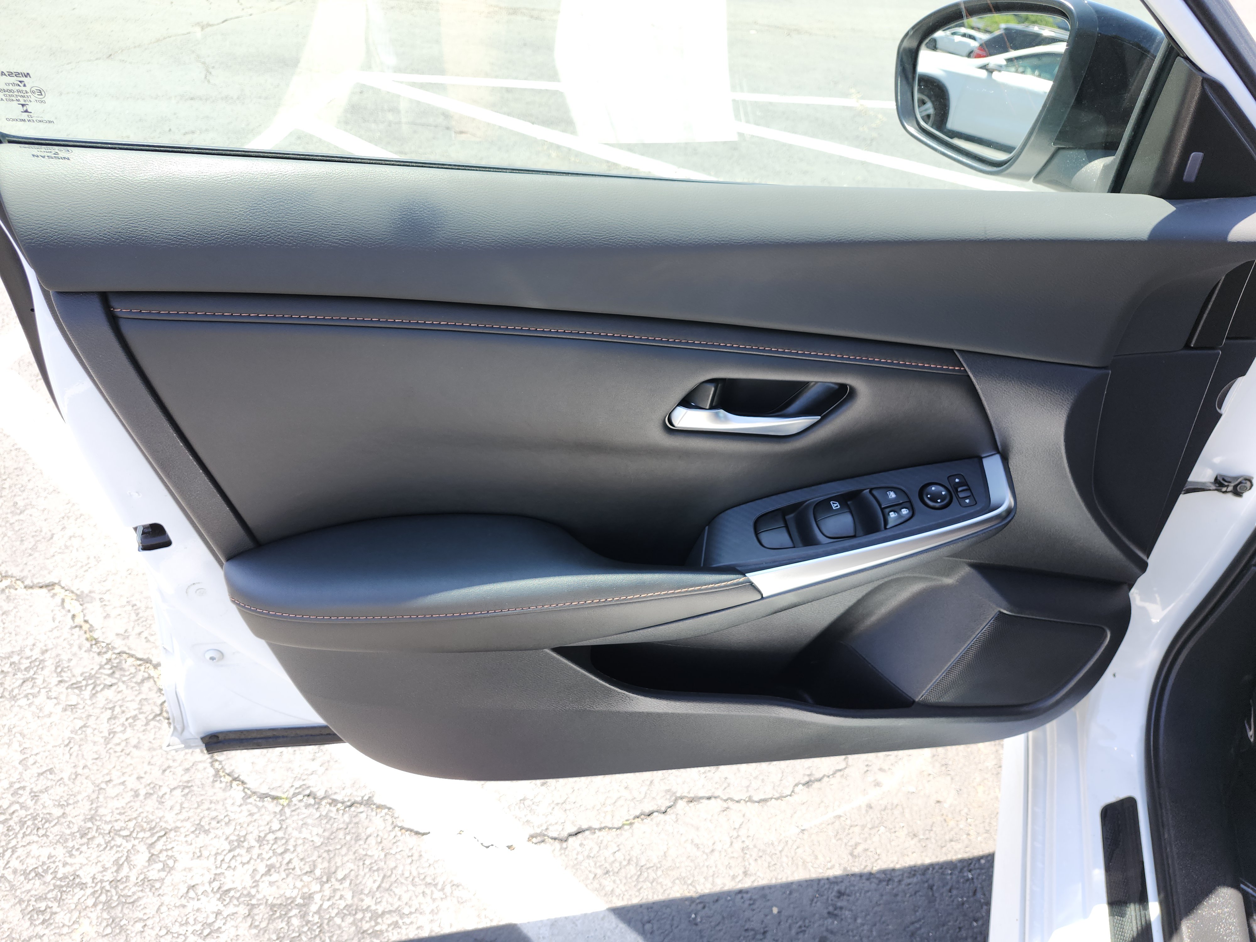 Used 2023 Nissan Sentra SR w/ Midnight Edition Package FWD image 24