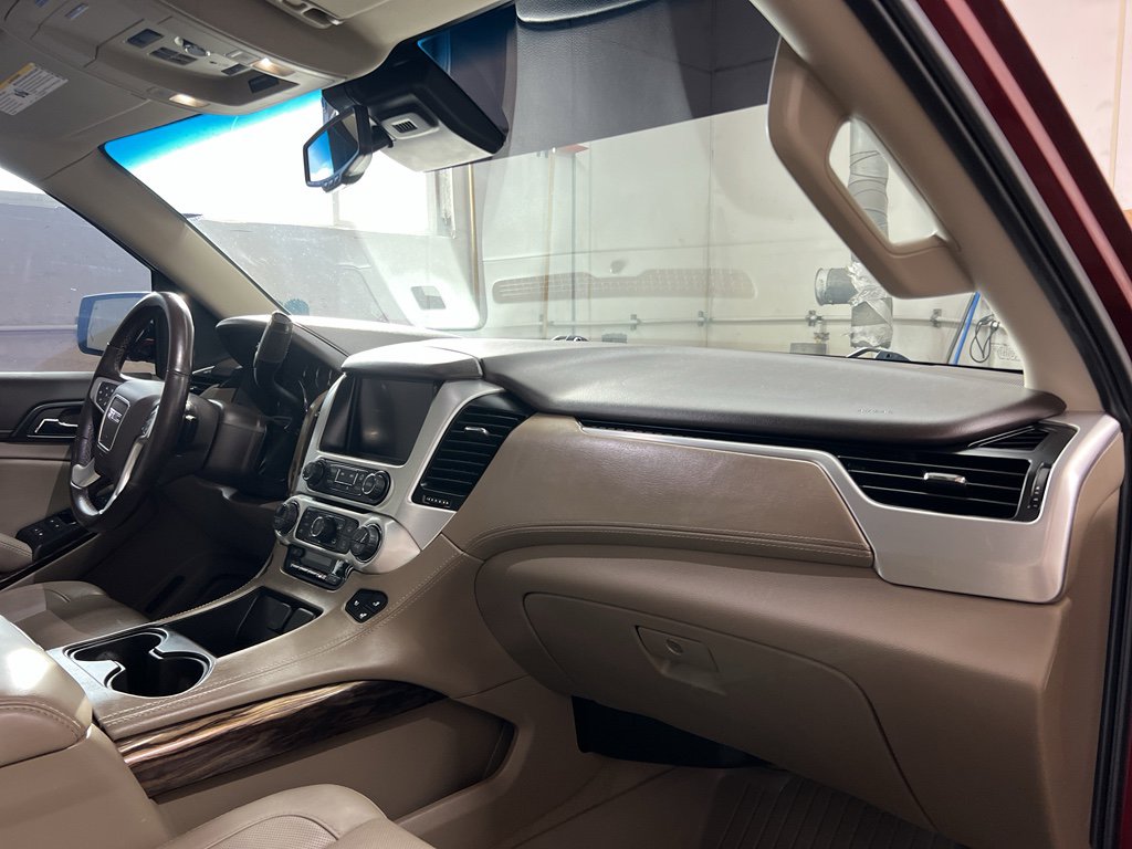 Used 2020 GMC Yukon XL SLT w/ Open Road Package image 19