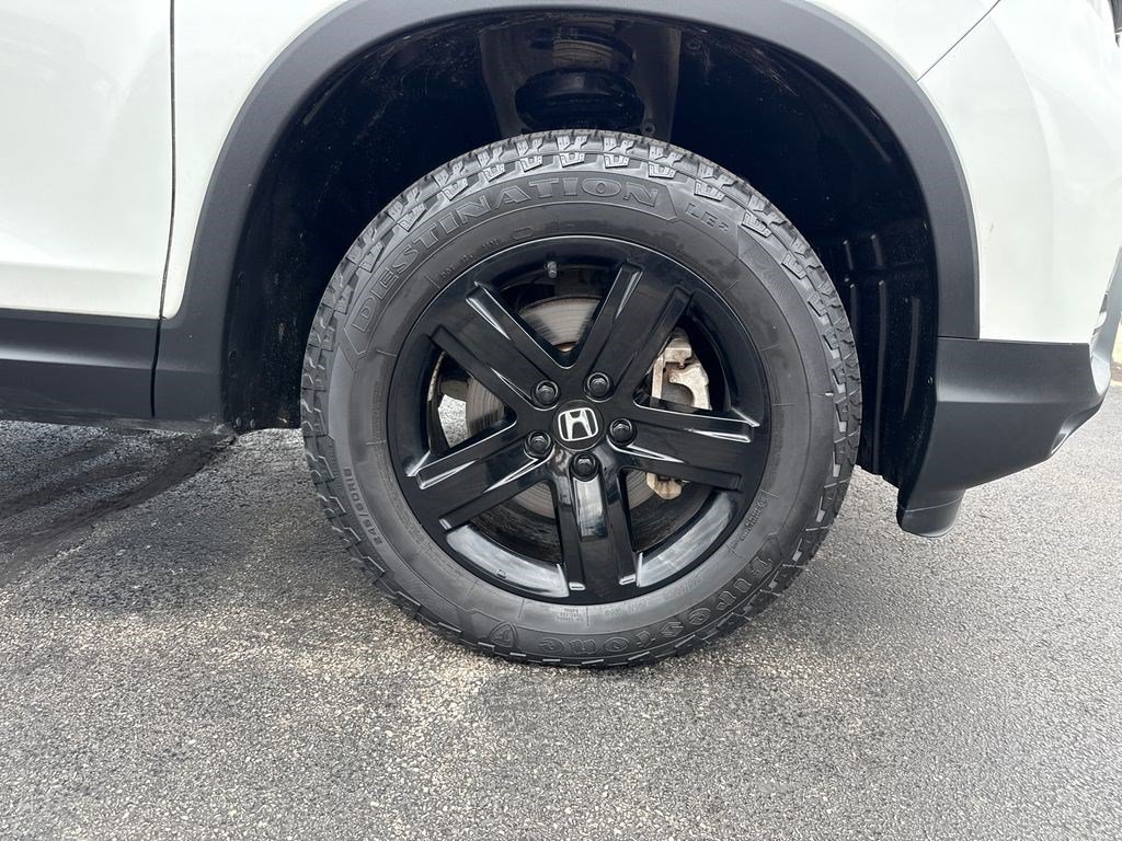 Certified 2022 Honda Ridgeline Black Edition image 16
