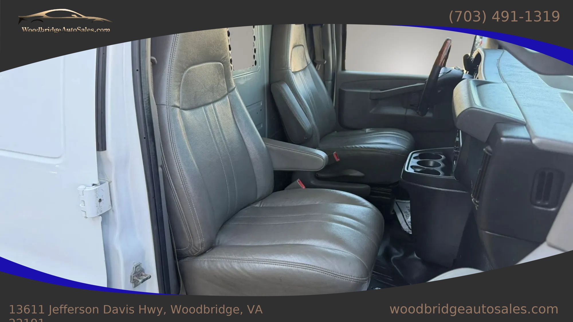 Used 2019 Chevrolet Express 2500 w/ Communications Package RWD image 13