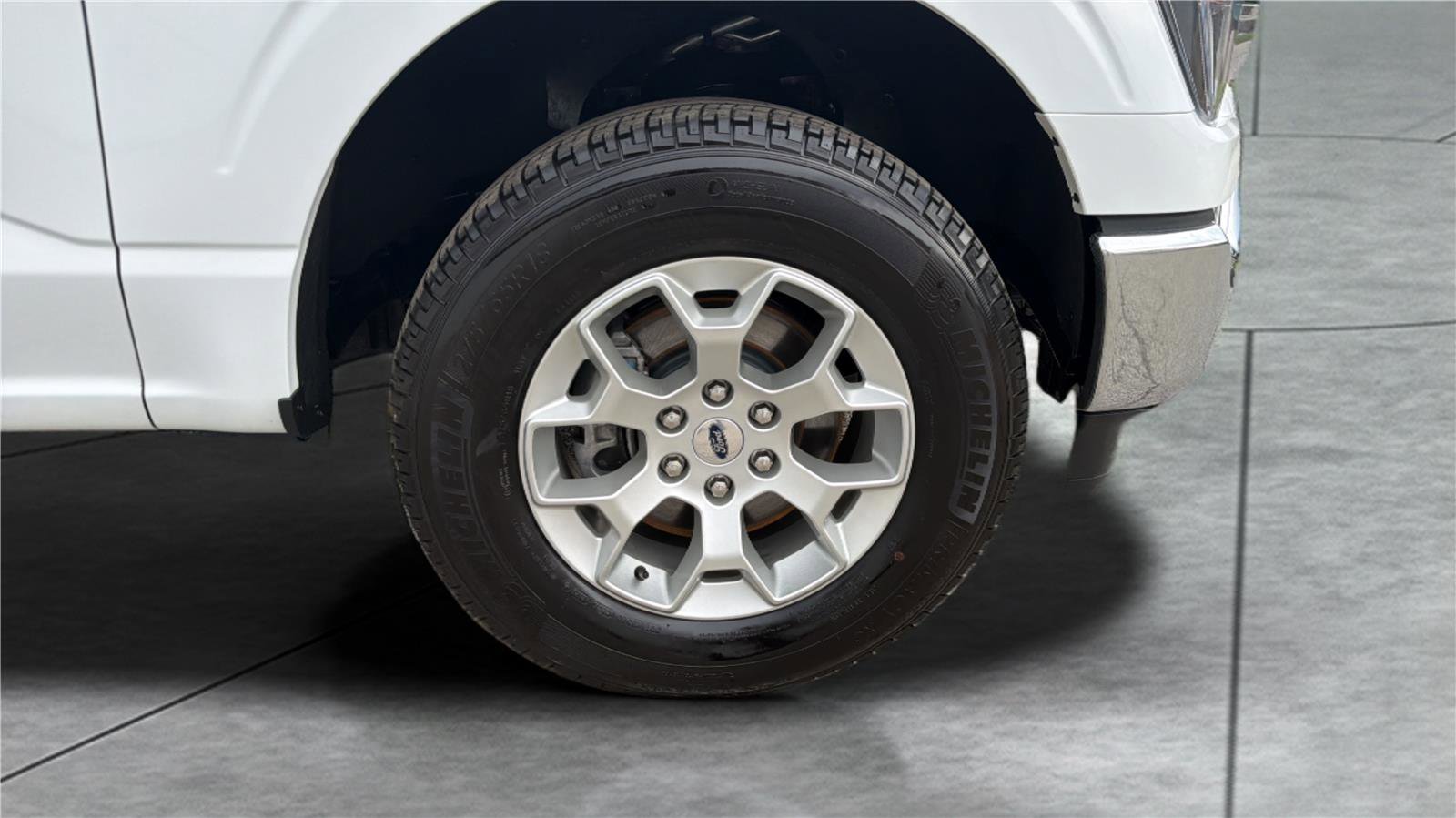 Used 2023 Ford F150 XLT AWD/4WD image 23