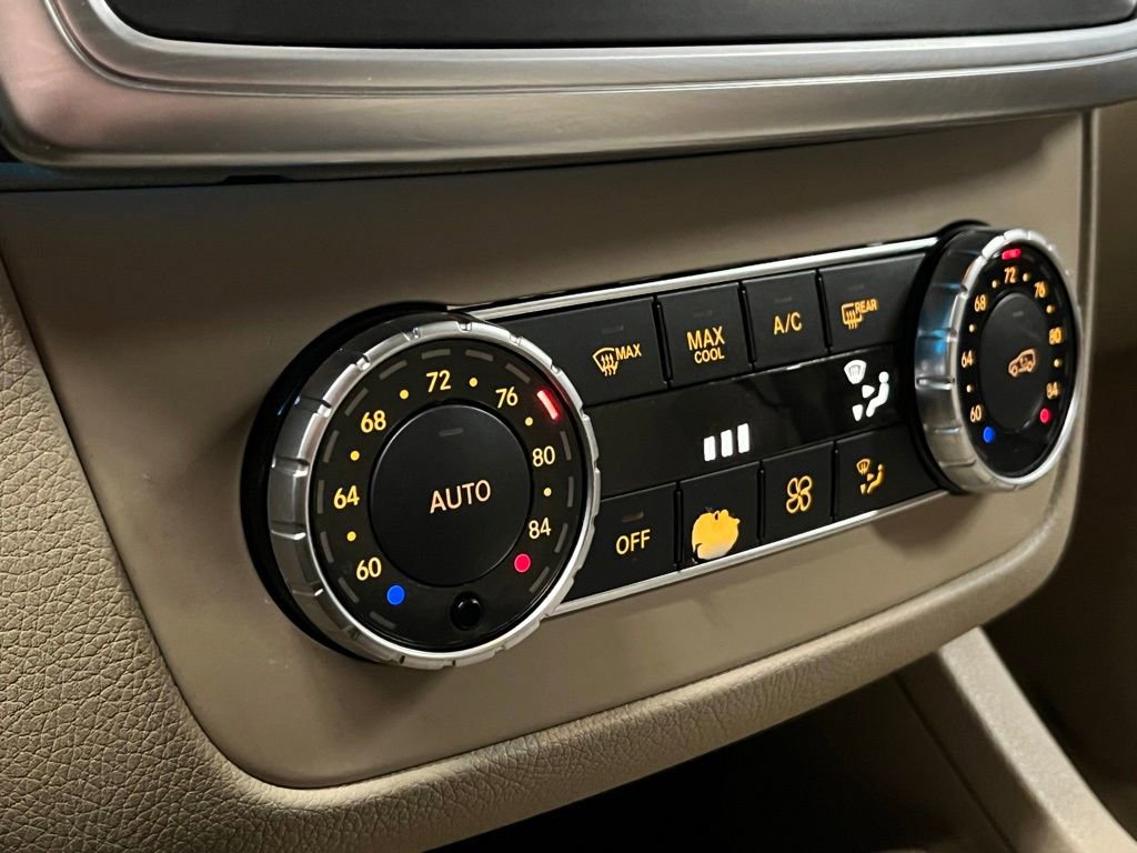 Used 2014 Mercedes-Benz GL 450 4MATIC image 11