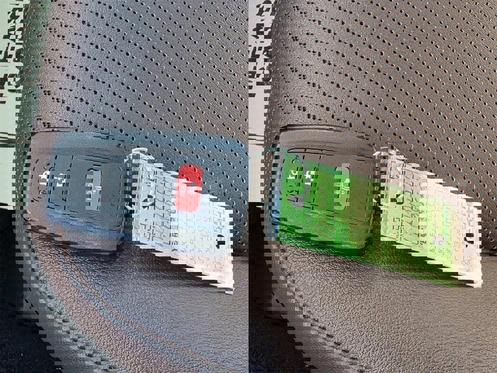 Used 2024 Toyota 4Runner Limited image 21