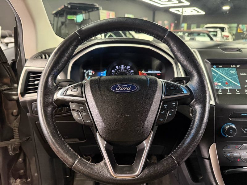 Used 2018 Ford Edge SEL w/ Equipment Group 201A AWD/4WD image 10