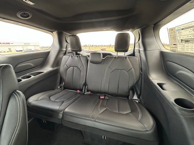 New 2026 Chrysler Pacifica Select image 29