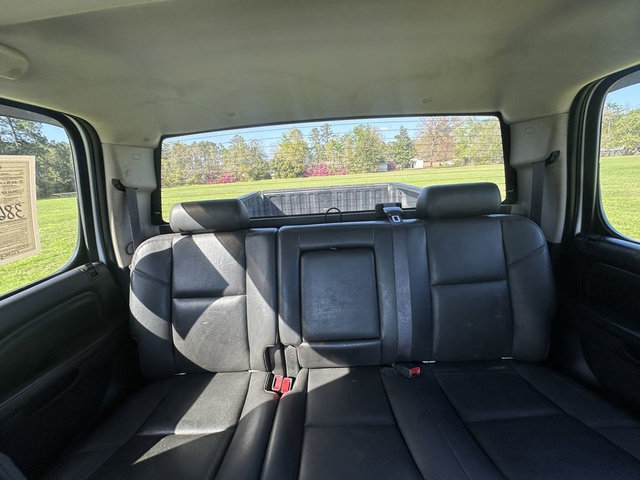 Used 2013 GMC Sierra 2500 Denali w/ Suspension Package, Off-Road image 14