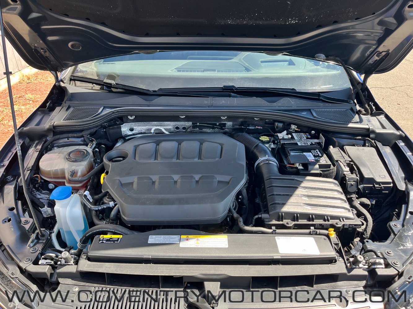 Used 2023 Volkswagen Golf 20th Anniversary Edition image 12