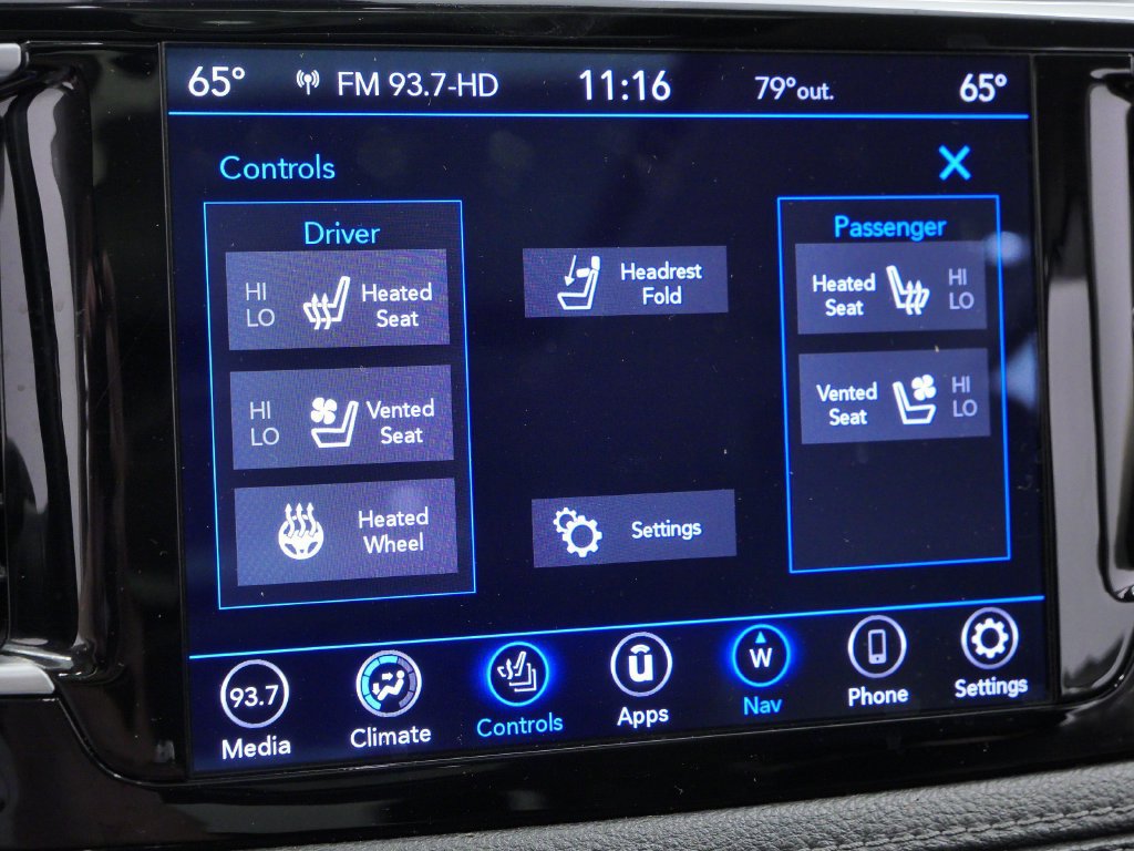 Used 2020 Chrysler Pacifica Limited FWD image 28