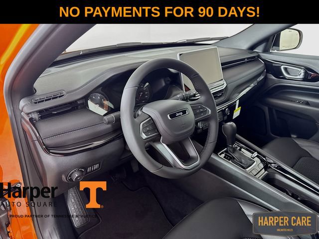 New 2026 Jeep Compass Latitude image 11