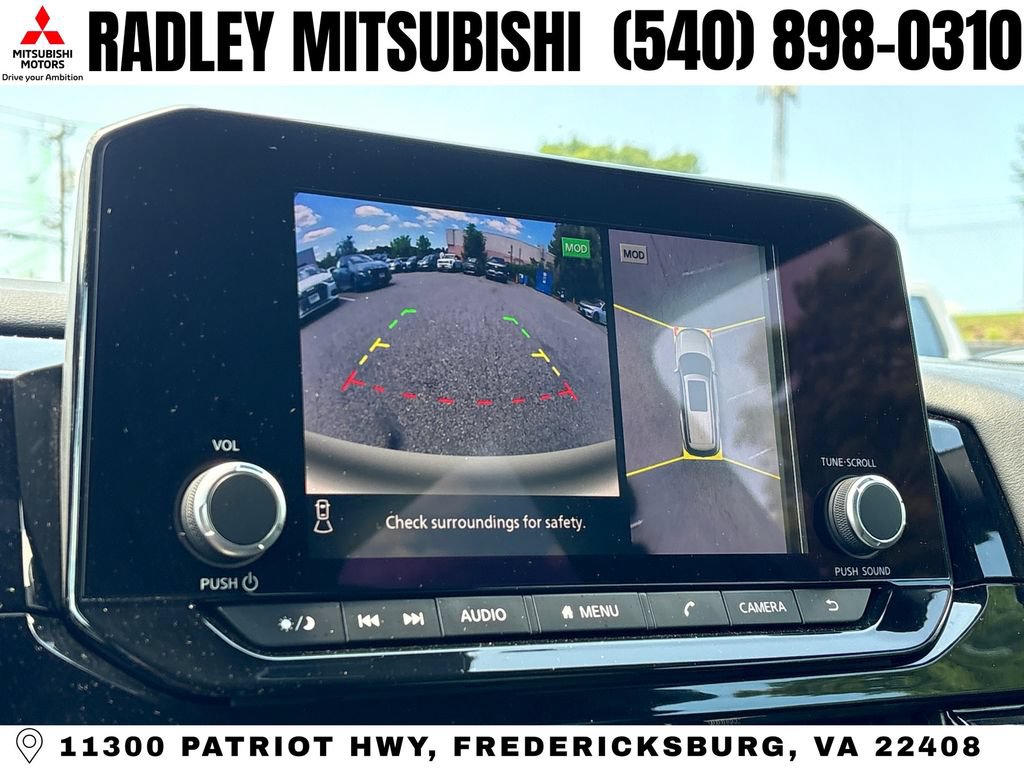 Used 2023 Nissan Pathfinder Rock Creek AWD/4WD image 9