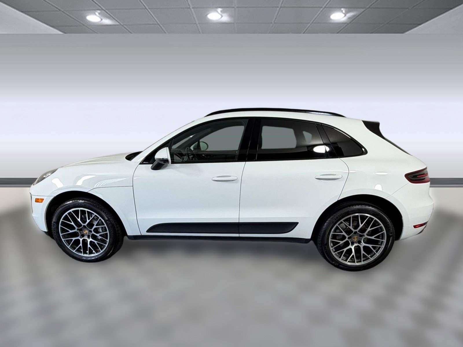 Used 2018 Porsche Macan S AWD/4WD image 2
